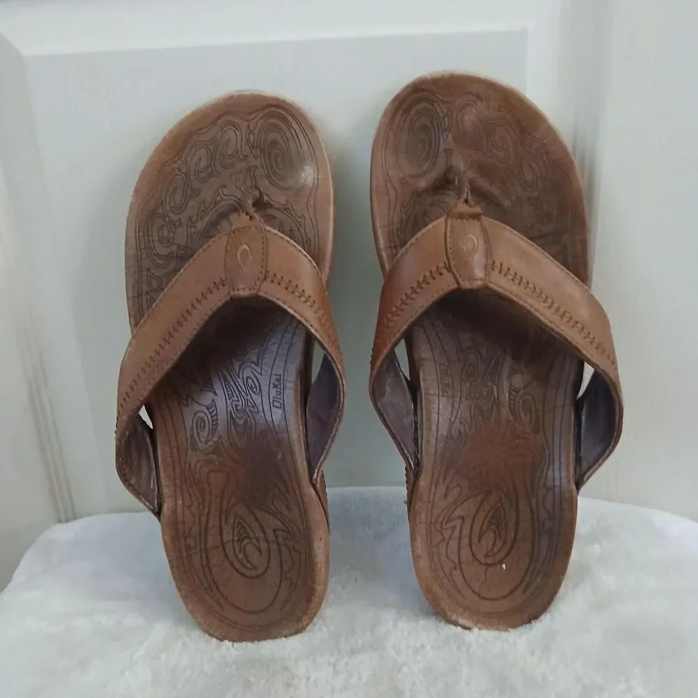 OluKai hiapo brown